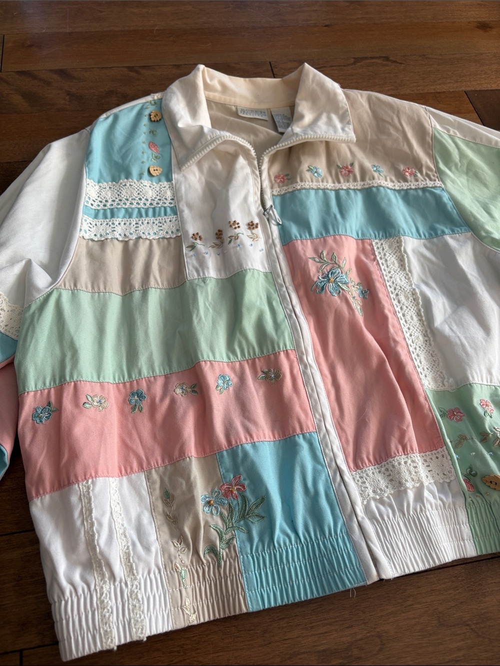 Vintage Pastel Patchwork Bomber Jacket in Pink, Mint, Blue & Cream - Cottagecore - Picture 3 of 13